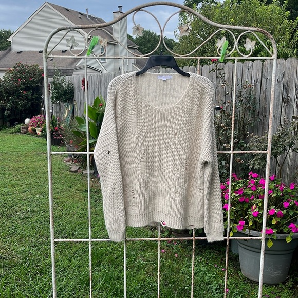 Don’t Ask Why beige sweater, NWOT, one side fits most,100  %Acrylic - Picture 1 of 3